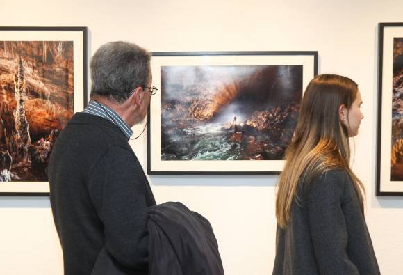 odprtje razstave Peter Gedei Podzemni svetovi foto Mare Vaupotič